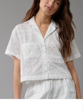 American Eagle Outfitters White Eyelet Blouse
